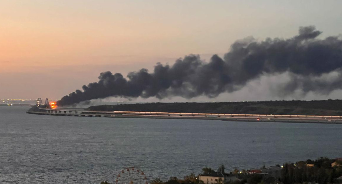 Explosión en el puente de Crimea_Reuters