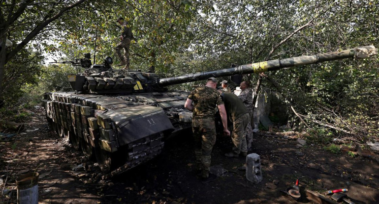 Conflicto Rusia-Ucrania, tanque ucraniano, Reuters