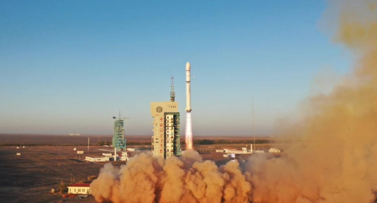 Lanzamiento de satélite, China, Foto @ChinaEspacial