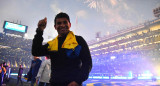 Hugo Ibarra y su primer título como entrenador de Boca. Foto: Télam.