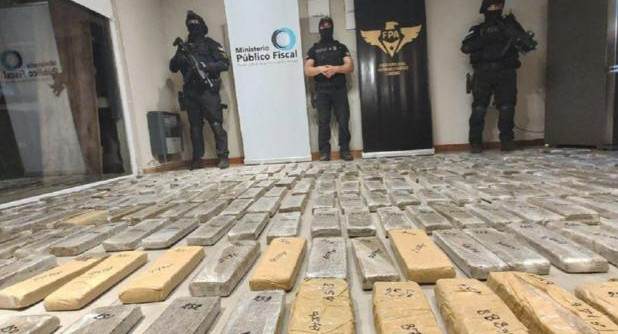 La Policía de Córdoba incauto 250 ladrillos de marihuana. Foto: NA.