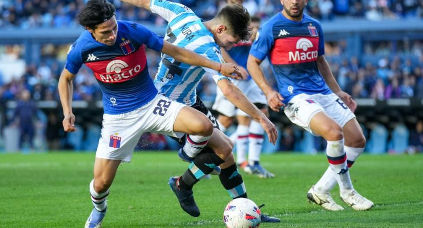 Tigre vs Racing, futbol argenino. Foto: NA