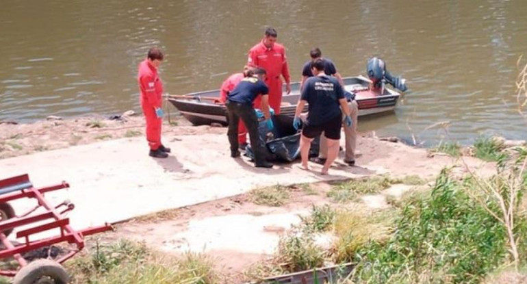 Hallazgo del cuerpo en un río de Santa Fe. Foto: NA