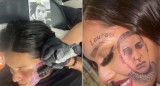 Tatuaje en la cara de una tiktoker luego de que su pareja le fuera infiel. Foto: NA.