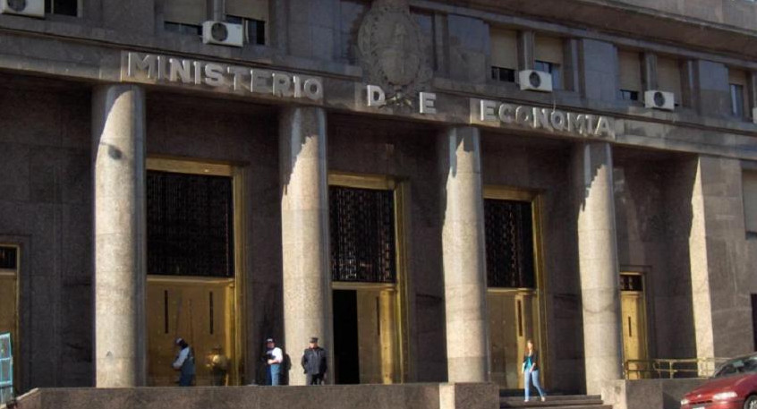 Edificio del Ministerio de Economía. Foto: NA