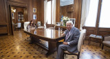 Cristina Kirchner y el expresidente español Felipe González. Foto: Twitter @CFKArgentina