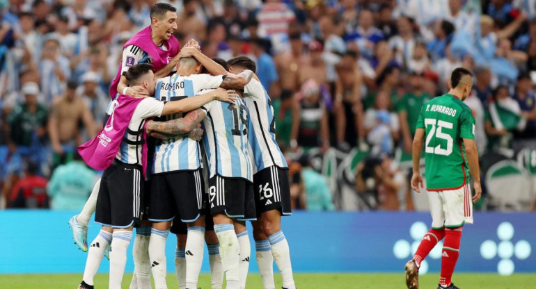 El festejo de la Selección Argentina ante México. Foto: Reuters.