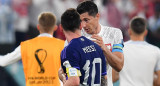 Lionel Messi y Lewandowski en el Argentina - Polonia. Foto: NA.