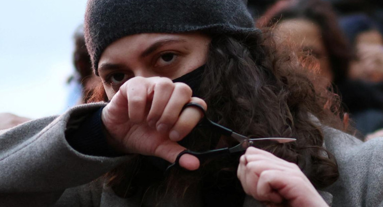 Protestas por los derechos de la mujer en Irán. Foto: Reuters.