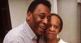 Pelé y Doña Celeste, su madre. 