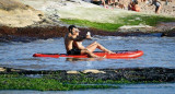 Nicole Neumann y Manu Urcera en Punta del Este. Foto: Gentileza Revista Caras - Federico Bartolo.