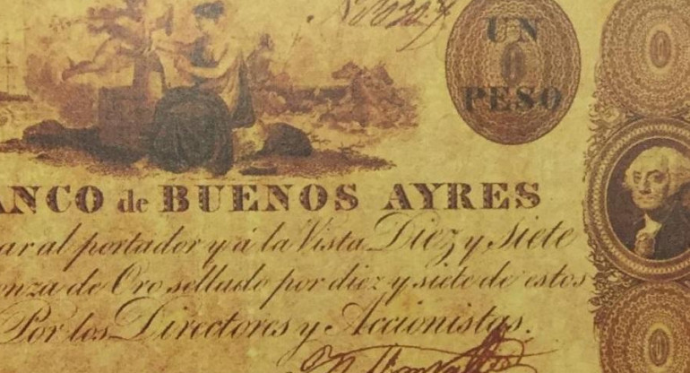 Billetes con figuras de Bolívar y de Washington.