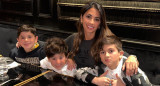 Anto Roccuzzo junto a sus hijos. Foto: Instagram/antonelaroccuzzo.