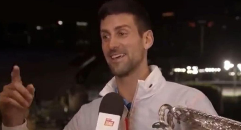 Djokovic cantando el hit mundialista de "Muchachos". Foto: captura de pantalla.