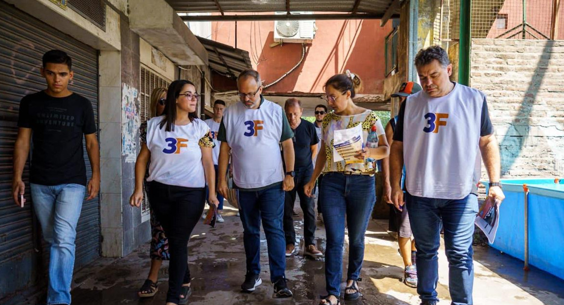 Diego Valenzuela en el barrio Ejército de los Andes. Foto: Prensa.