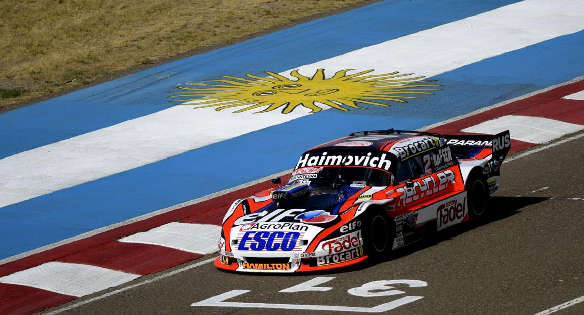 Mariano Werner, ganador de la primera final del TC de la temporada en Viedma. Foto: NA.