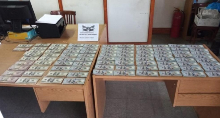 Dólares secuestrados por Gendarmería, NA