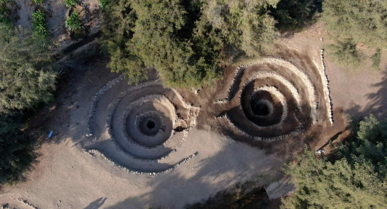 Los misteriosos "Ojos del Agua" en Perú. Foto: EFE.