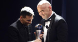 Lionel Messi y Gianni Infantino, premios The Best. Foto: Reuters.