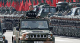 Xi Jinping en desfile militar. Foto Twitter @delageopolitica.