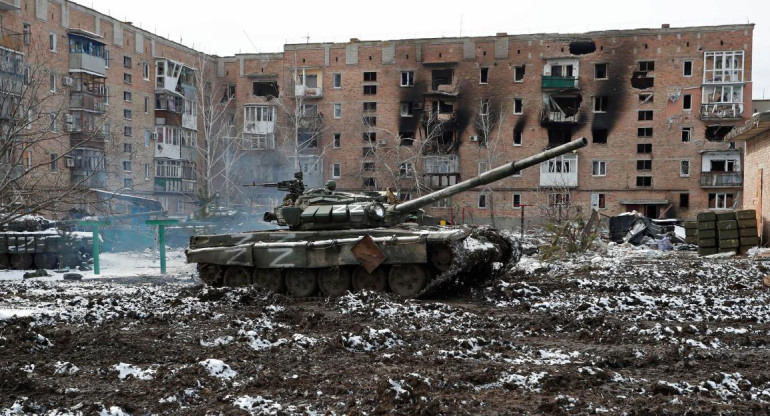 Guerra entre Rusia y Ucrania, tanque blindado, NA