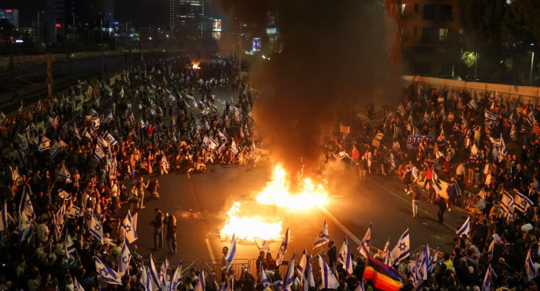 Masivas protestas contra la reforma judicial de Netanyahu. Foto: Reuters. 