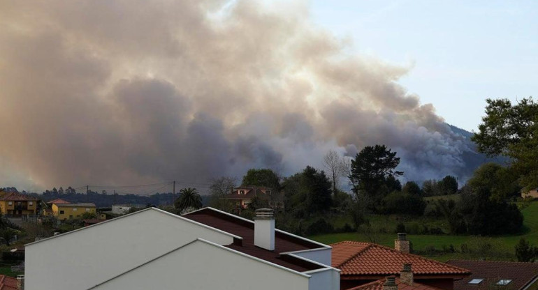 Incendios en España. Foto Twitter @theobjective_es.