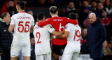 Lesión de Lisandro Martínez; Manchester United vs. Sevilla. Foto: Reuters.