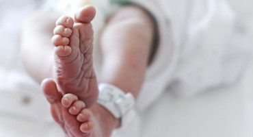 Bebé recién nacido. Foto: Reuters