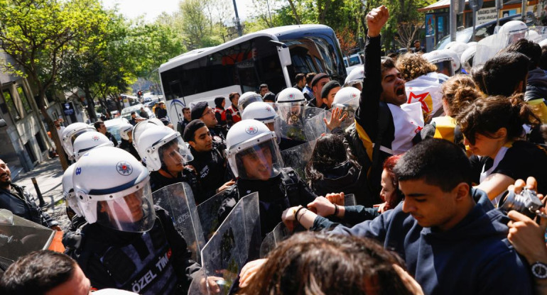 Día del trabajador, detenciones en Estambul, Reuters
