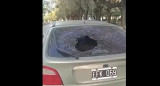 Filmó al ladrón que le robó en su casa y este le rompió un vidrio del auto. Foto: Captura de pantalla.