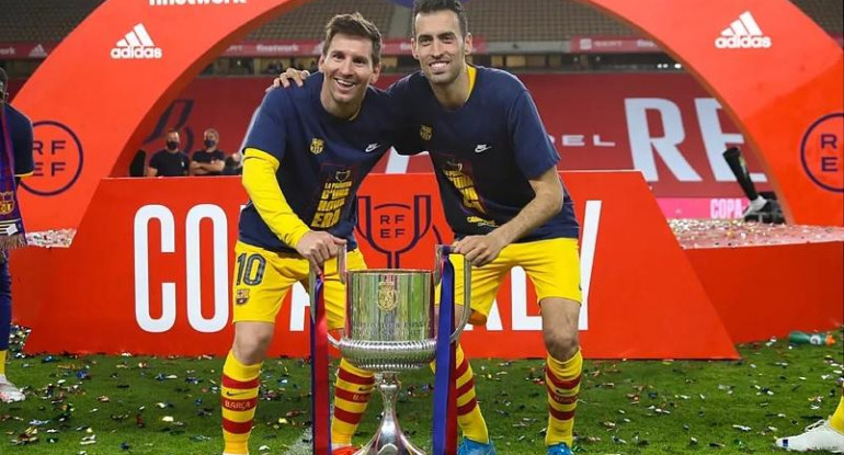 Sergio Busquets y Lionel Messi. Foto: RFEF.