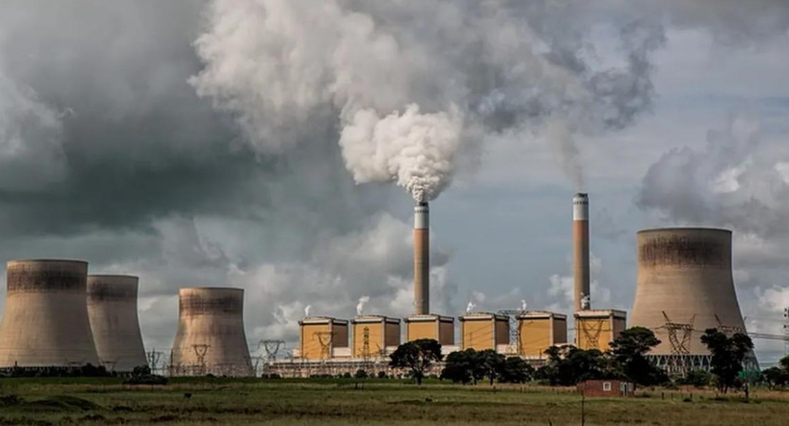 Emisiones de carbono de las centrales eléctricas. Foto:  Télam