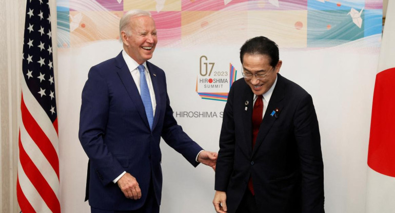 Joe Biden y Fumio Kishida, G7 en Hiroshima, Foto Reuters