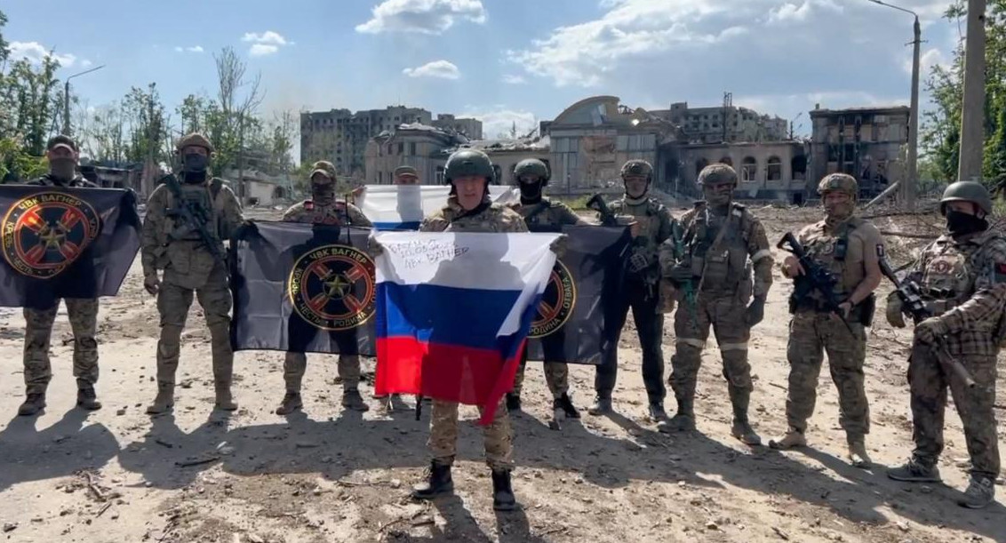 Yevgueni Prigozin, líder del grupo Wagner, tras la toma de Bajmut. Foto: REUTERS.