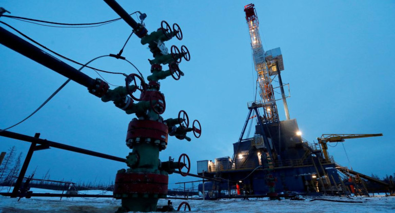Plataforma de perforación en el yacimiento petrolífero de Yarakta. Foto: Reuters.
