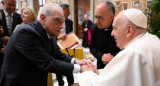 El cineasta Martin Scorsese saluda al papa Francisco. Foto: NA.	