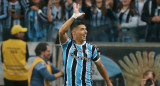 Luis Suárez con la camiseta de Gremio. Foto: Reuters.