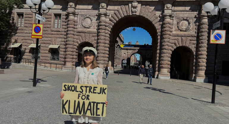 Greta Thunberg durante una protesta en el parlamento de Estocolmo. Foto: Reuters.