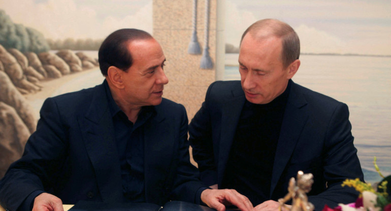 Putin y Berlusconi. Foto: Reuters.