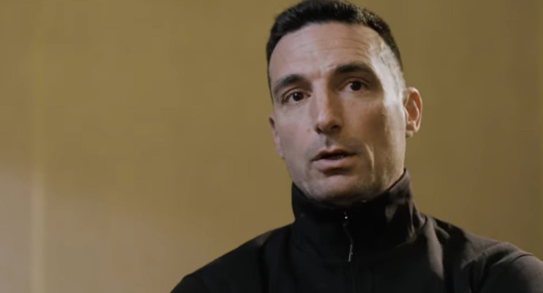 Lionel Scaloni, DT de la Selección Argentina. Foto: captura de video FIFPRO.