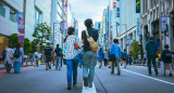 Pareja en Japón. Foto: Unsplash.