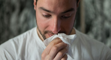 Irritación nasal por resfrió. Foto: Unsplash