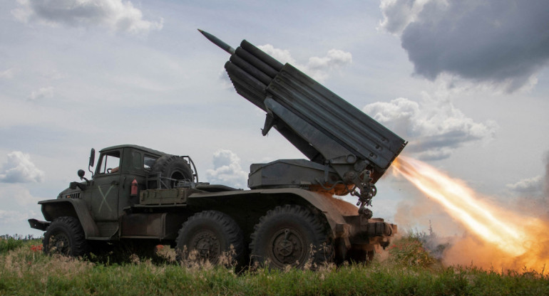 Guerra entre Rusia y Ucrania. Lanzamiento de misiles. Foto: NA.