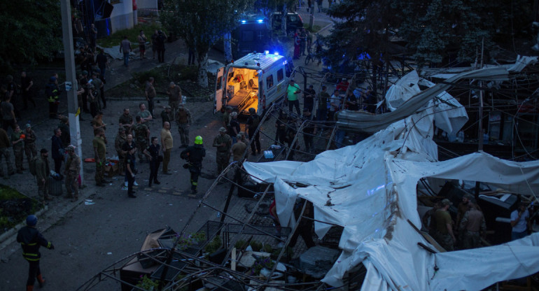 Rusia atacó una pizzería en Ucrania. Foto: Reuters.