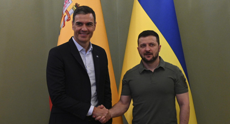 Pedro Sánchez y Volodímir Zelenski en Kiev. Foto: EFE.