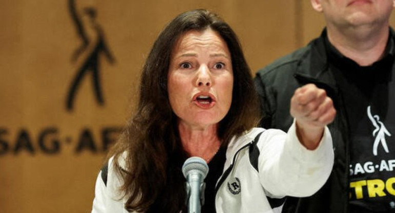 Fran Drescher, de "niñera" a sindicalista contra el "establishment" de Hollywood. Foto: Reuters.