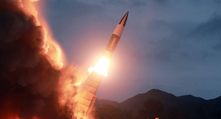 Lanzamiento de misil de Corea del Norte. Foto: NA.