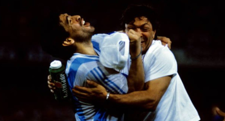 Galíndez y Maradona. Foto: @IosuMardones10