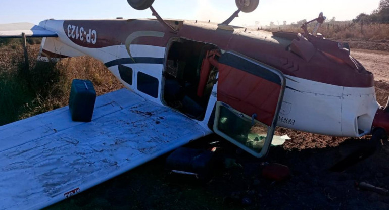 Avioneta con cocaína que se estrelló en Chaco.  Foto: Prensa Ministerio de Seguridad.